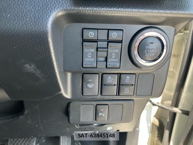 Toyota ROOMY 2023-11 7021435-16