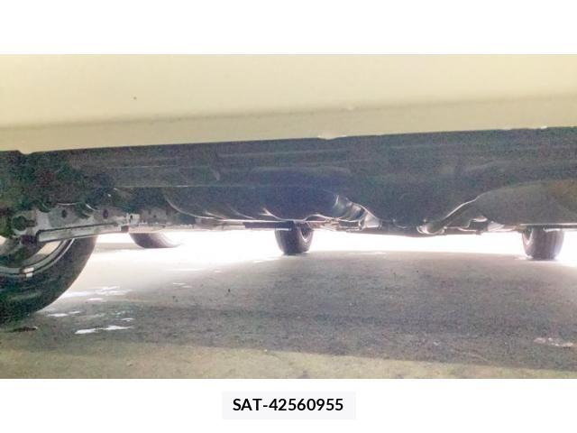 Toyota ROOMY 2021-09 7216353-6