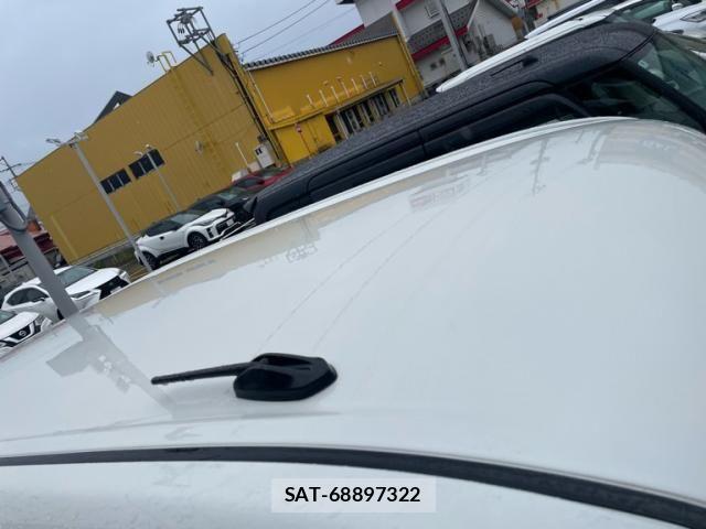 Toyota ROOMY 2021-09 7216347-8