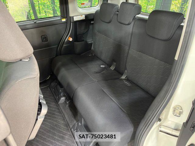 Toyota ROOMY 2018-04 7252152-8