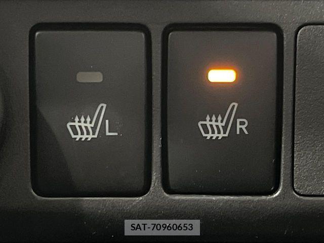 Toyota ROOMY 2017-08 7250133-7