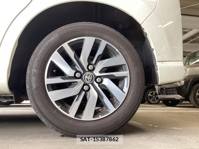Toyota ROOMY 2021-07 7329822-3