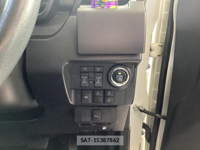 Toyota ROOMY 2021-07 7329822-8
