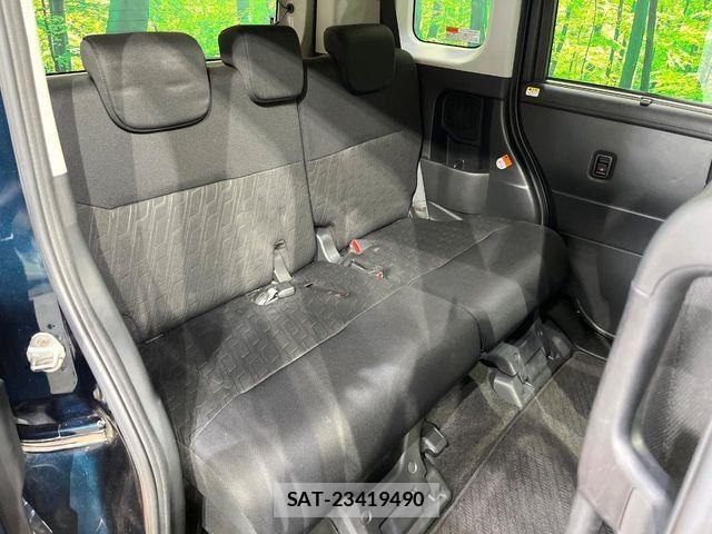 Toyota ROOMY 2019-10 7457418-10