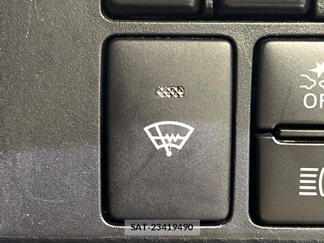 Toyota ROOMY 2019-10 7457418-4