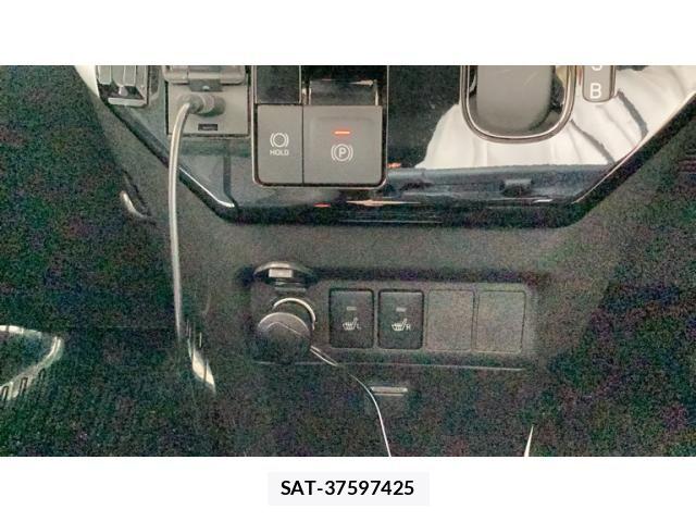Toyota ROOMY 2021-07 7879197-11