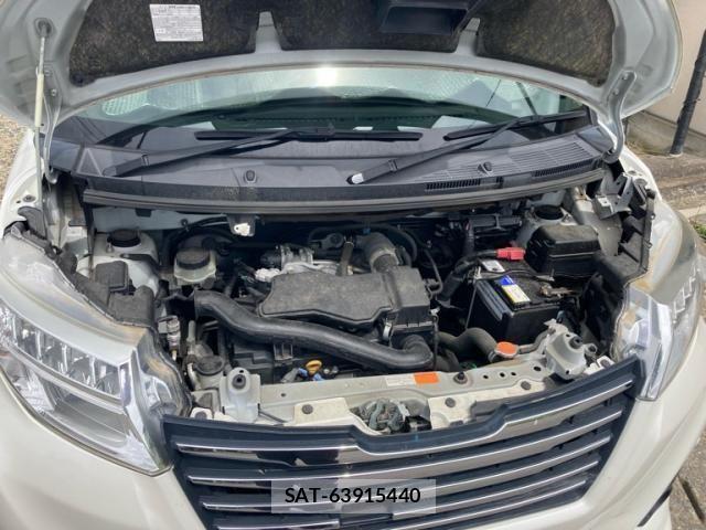 Toyota ROOMY 2018-02 7903324-25