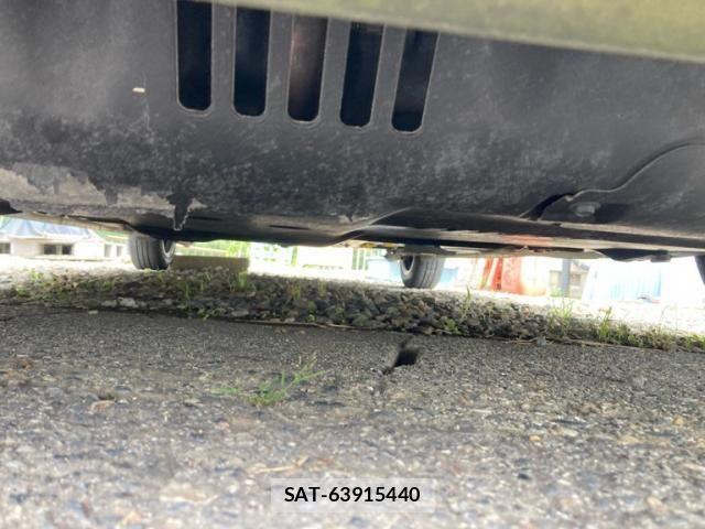 Toyota ROOMY 2018-02 7903324-3