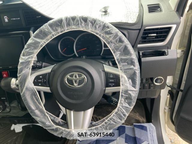 Toyota ROOMY 2018-02 7903324-7