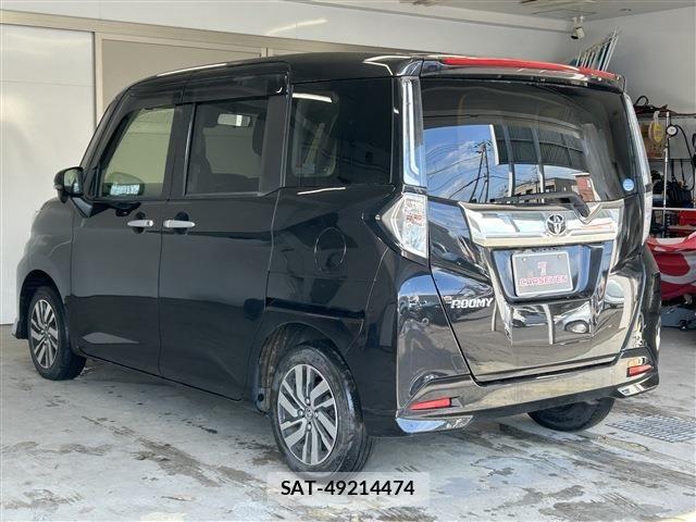 Toyota ROOMY 2021-02 8037984-6