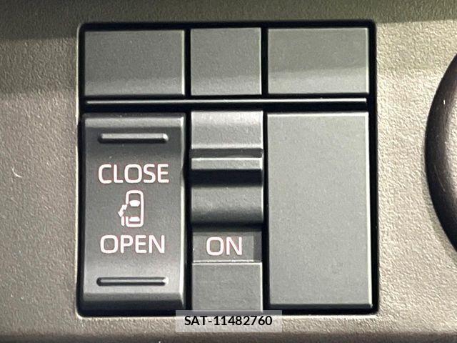 Toyota ROOMY 2021-07 8037976-5