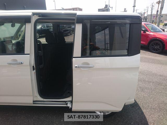 Toyota ROOMY 2023-01 8037981-14