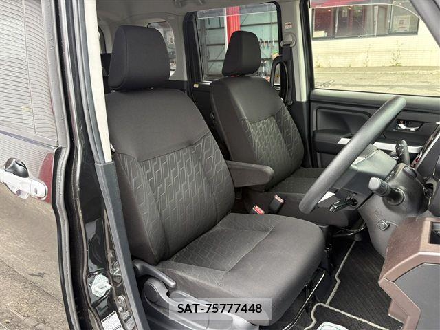 Toyota ROOMY 2019-05 8037979-14
