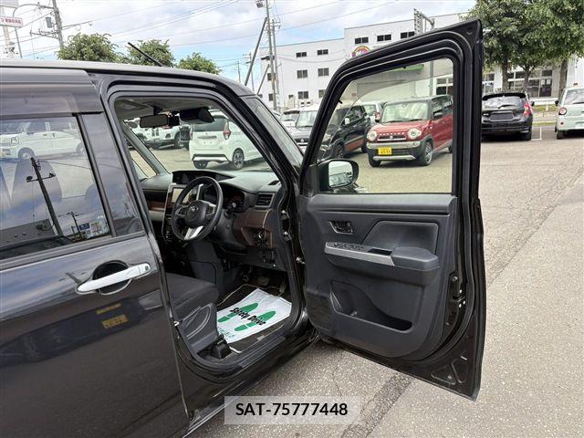 Toyota ROOMY 2019-05 8037979-19