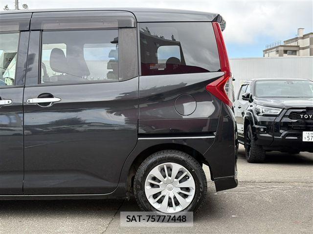 Toyota ROOMY 2019-05 8037979-5