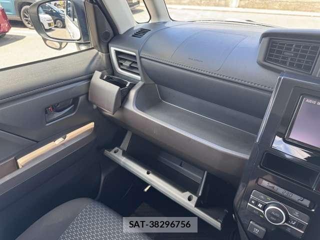 Toyota ROOMY 2023-08 8075394-11