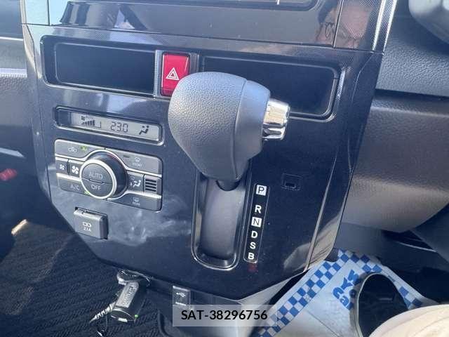 Toyota ROOMY 2023-08 8075394-17