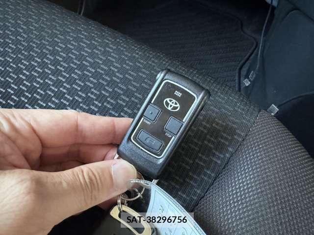 Toyota ROOMY 2023-08 8075394-26