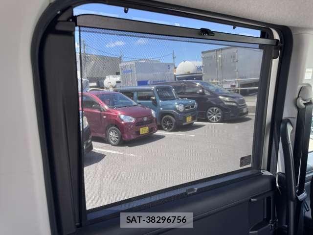 Toyota ROOMY 2023-08 8075394-28