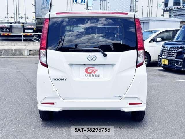Toyota ROOMY 2023-08 8075394-3