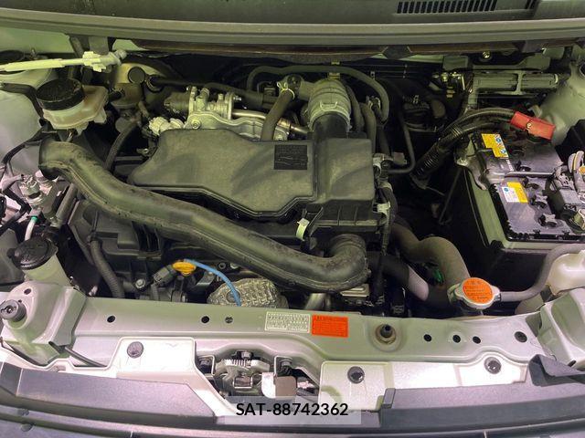 Toyota ROOMY 2021-03 8101642-17
