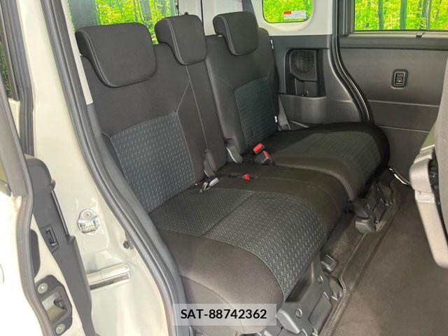 Toyota ROOMY 2021-03 8101642-8