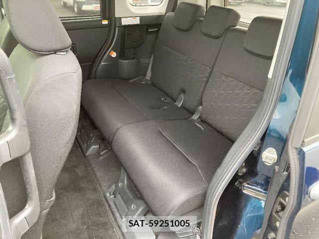 Toyota ROOMY 2017-09 8246555-17