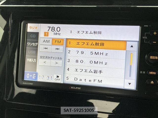 Toyota ROOMY 2017-09 8246555-7