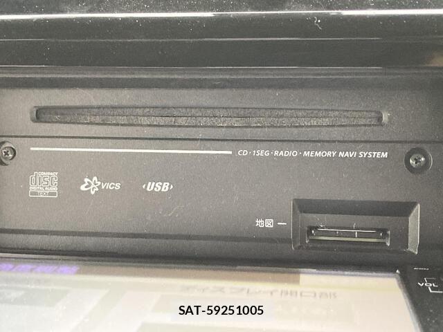 Toyota ROOMY 2017-09 8246555-8