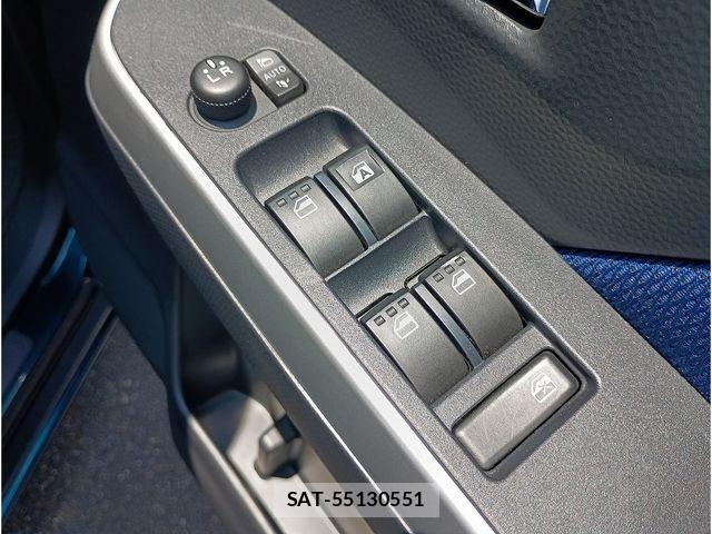 Toyota ROOMY 2017-08 8326459-18