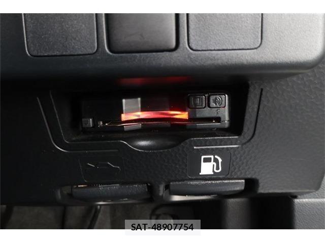 Toyota ROOMY 2023-06 8355513-4