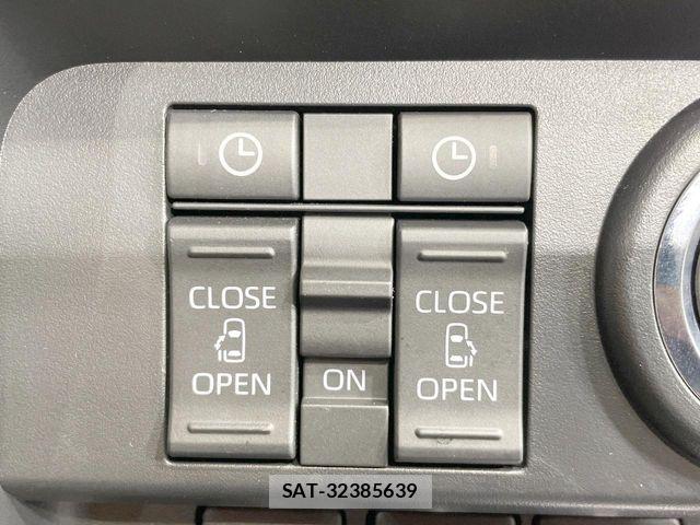 Toyota ROOMY 2025-05 8368407-6