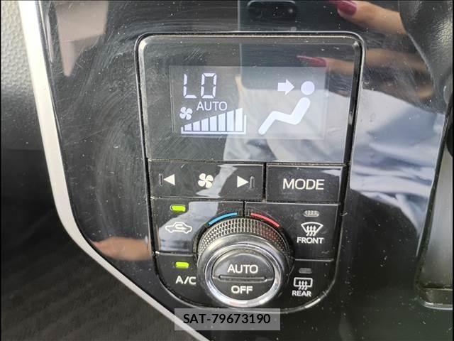 Toyota ROOMY 2017-07 8368408-11