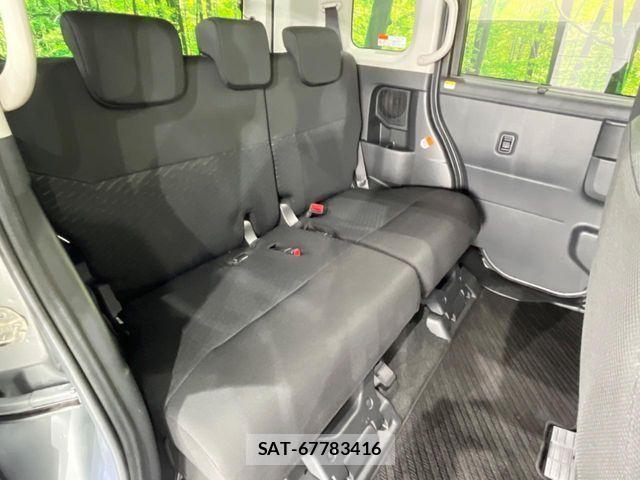 Toyota ROOMY 2018-07 8368410-9