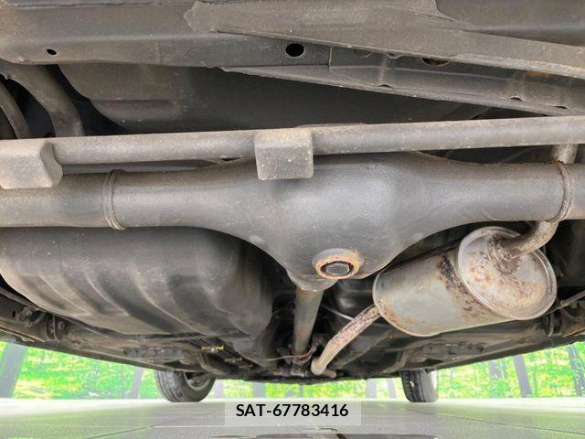 Toyota ROOMY 2018-07 8368410-19