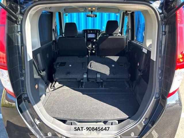 Toyota ROOMY 2017-10 8486038-9