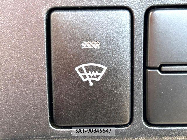 Toyota ROOMY 2017-10 8486038-2
