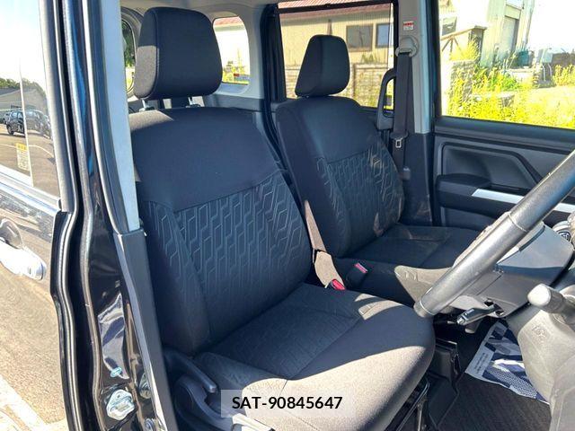 Toyota ROOMY 2017-10 8486038-7