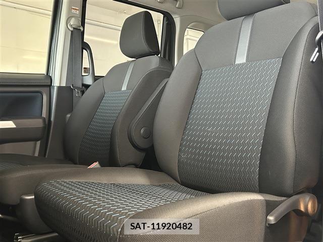 Toyota ROOMY 2025-03 8745601-24