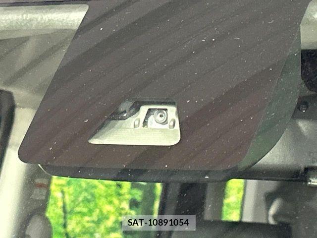 Toyota ROOMY 2017-12 8745604-5