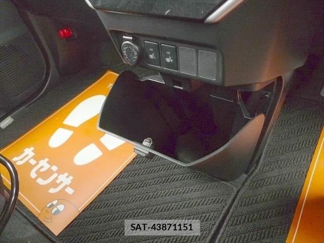 Toyota ROOMY 2018-03 8745605-18