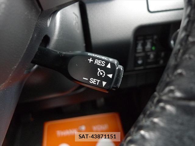 Toyota ROOMY 2018-03 8745605-23