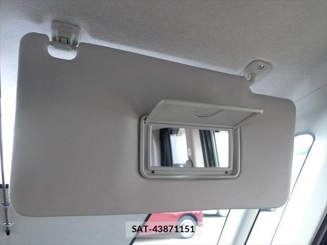 Toyota ROOMY 2018-03 8745605-27