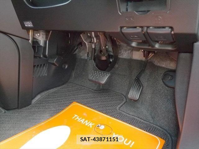 Toyota ROOMY 2018-03 8745605-29