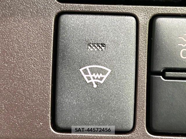 Toyota ROOMY 2017-08 8850541-2