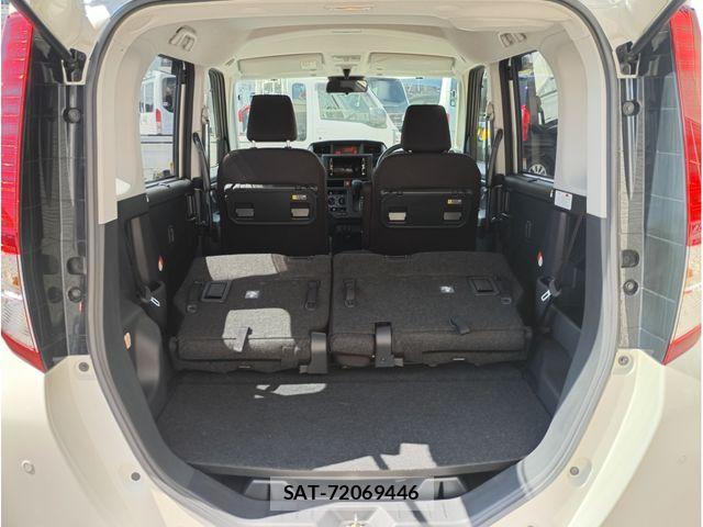 Toyota ROOMY 2023-05 8881916-17