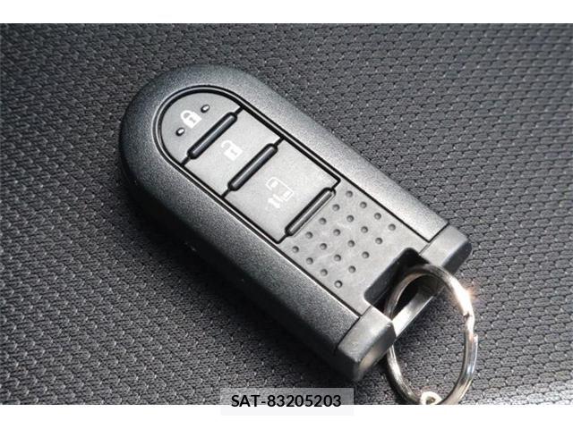 Toyota ROOMY 2018-09 8881915-21