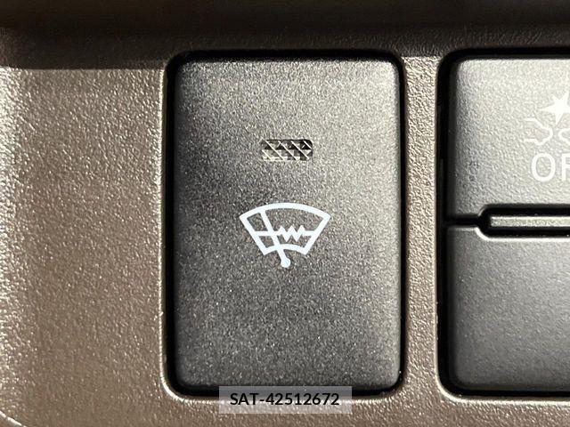 Toyota ROOMY 2023-11 8884271-4