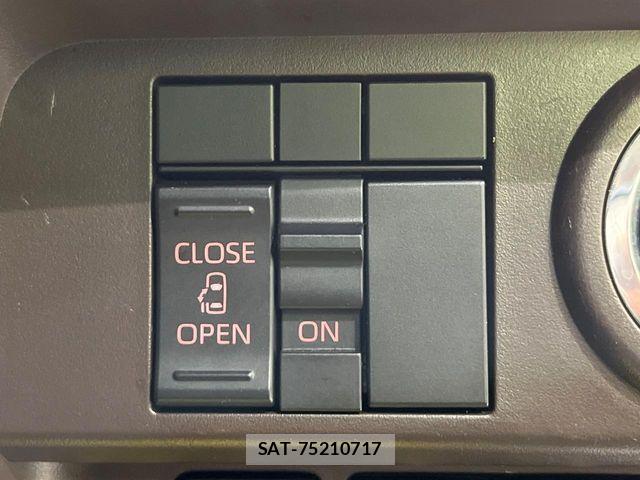 Toyota ROOMY 2020-11 8884273-4
