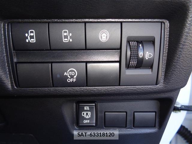 Nissan ROOX 2023-10 707156-20